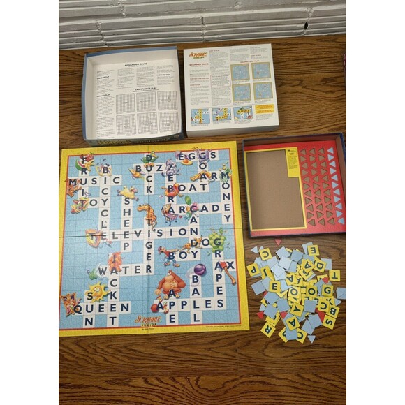 1999 Hasbro Scrabble Junior Kids‎ Game - Picture 5 of 7